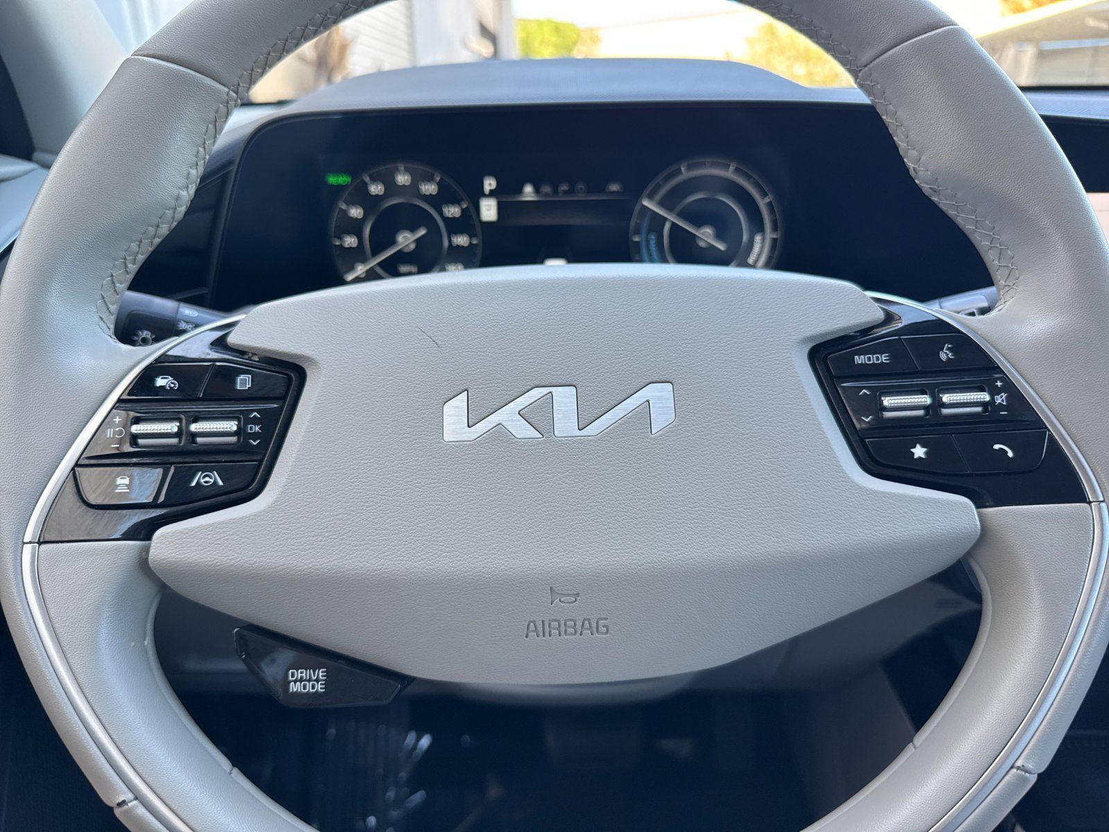 Used 2023 Kia Niro Wind FWD image 27