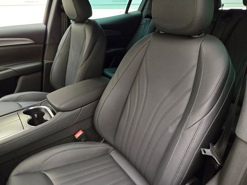 Used 2024 Maserati Grecale GT image 32