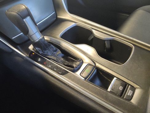Used 2020 Honda Accord LX image 26
