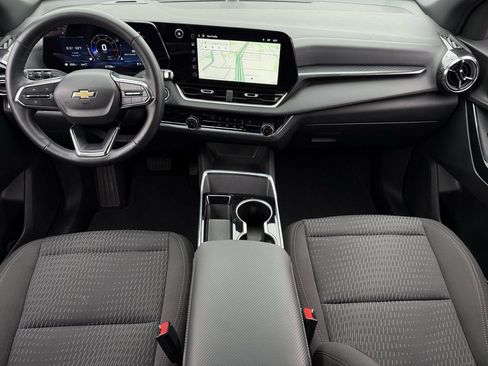 Certified 2025 Chevrolet Equinox LT image 10