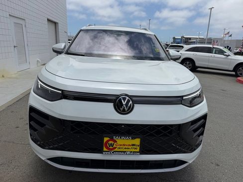 New 2026 Volkswagen Tiguan SEL R-Line AWD/4WD image 9
