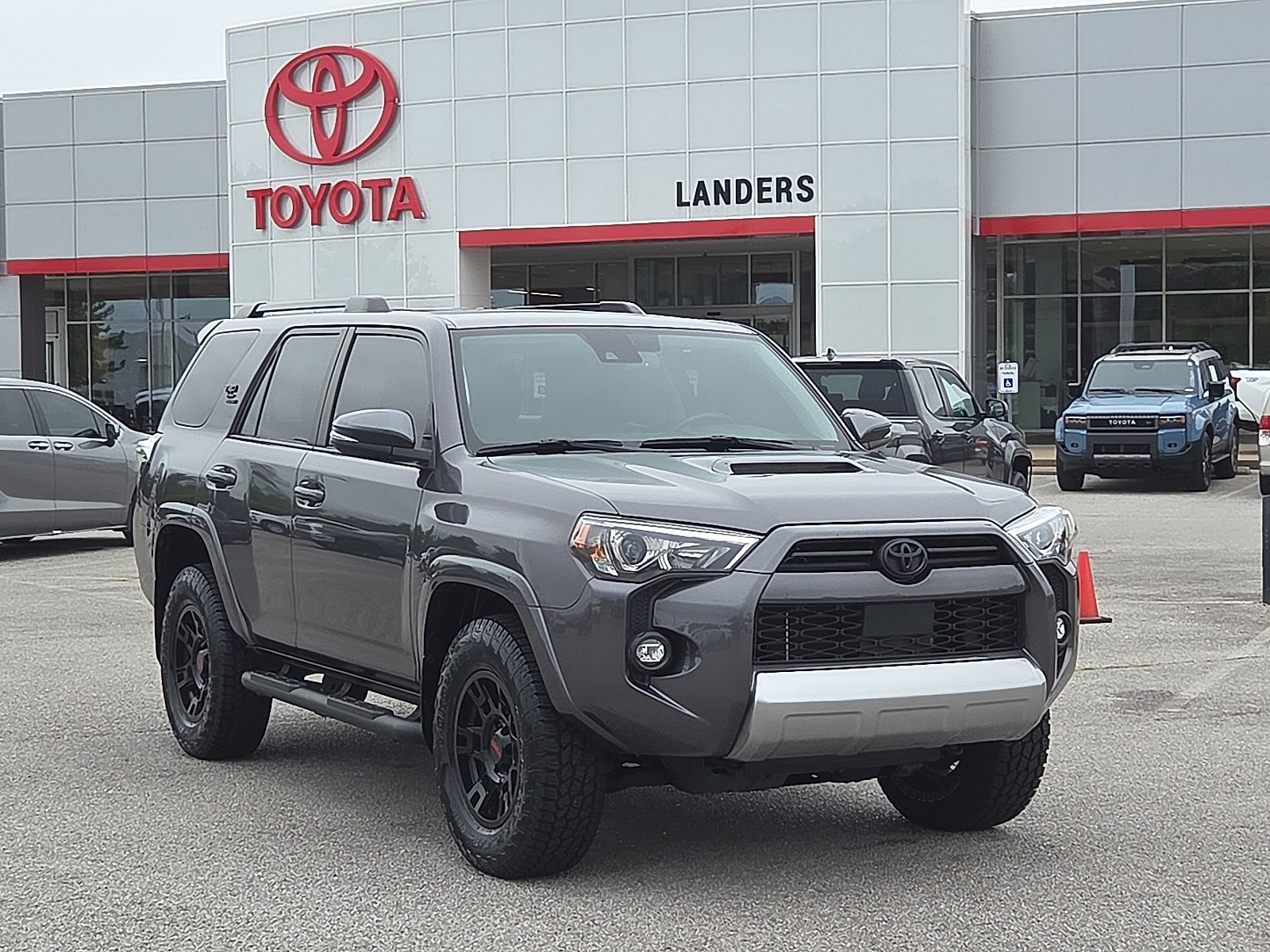 Used 2023 Toyota 4Runner TRD Off-Road Premium w/ Moonroof Package AWD/4WD image 1