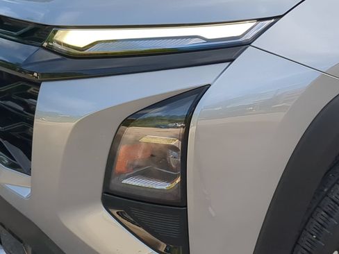 Used 2025 Chevrolet Equinox RS w/ Convenience Package III FWD image 44