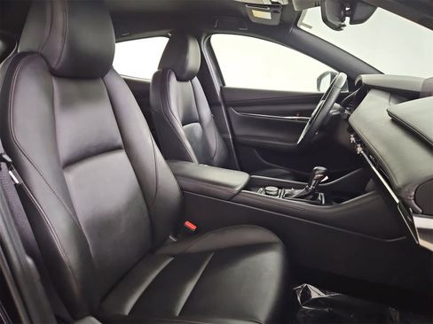 Used 2019 MAZDA MAZDA3 Hatchback image 21