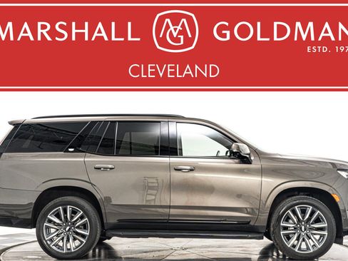 Used 2021 Cadillac Escalade Sport Platinum w/ Heavy-Duty Trailer Package AWD/4WD image 1