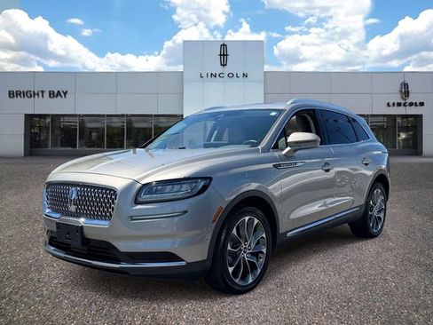 Used 2023 Lincoln Nautilus Reserve w/ Equipment Group 201A AWD/4WD image 2