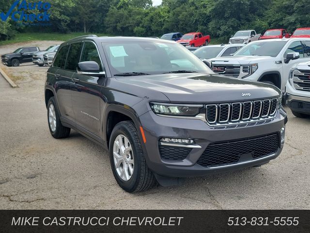 Used 2023 Jeep Grand Cherokee Limited AWD/4WD image 7