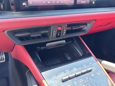 Used 2025 Porsche Cayenne GTS image 22