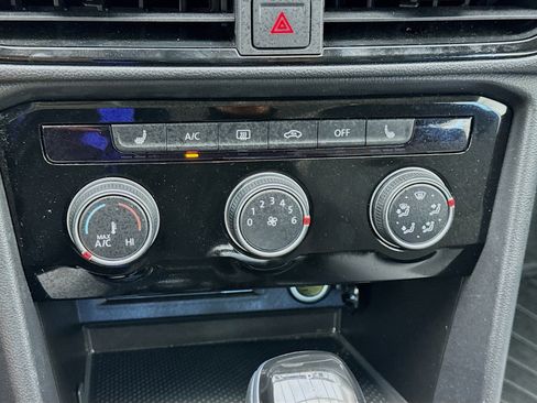 Used 2024 Volkswagen Taos S image 12