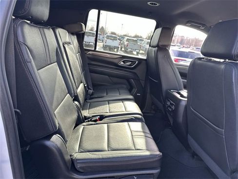 Used 2023 Chevrolet Suburban RST image 26