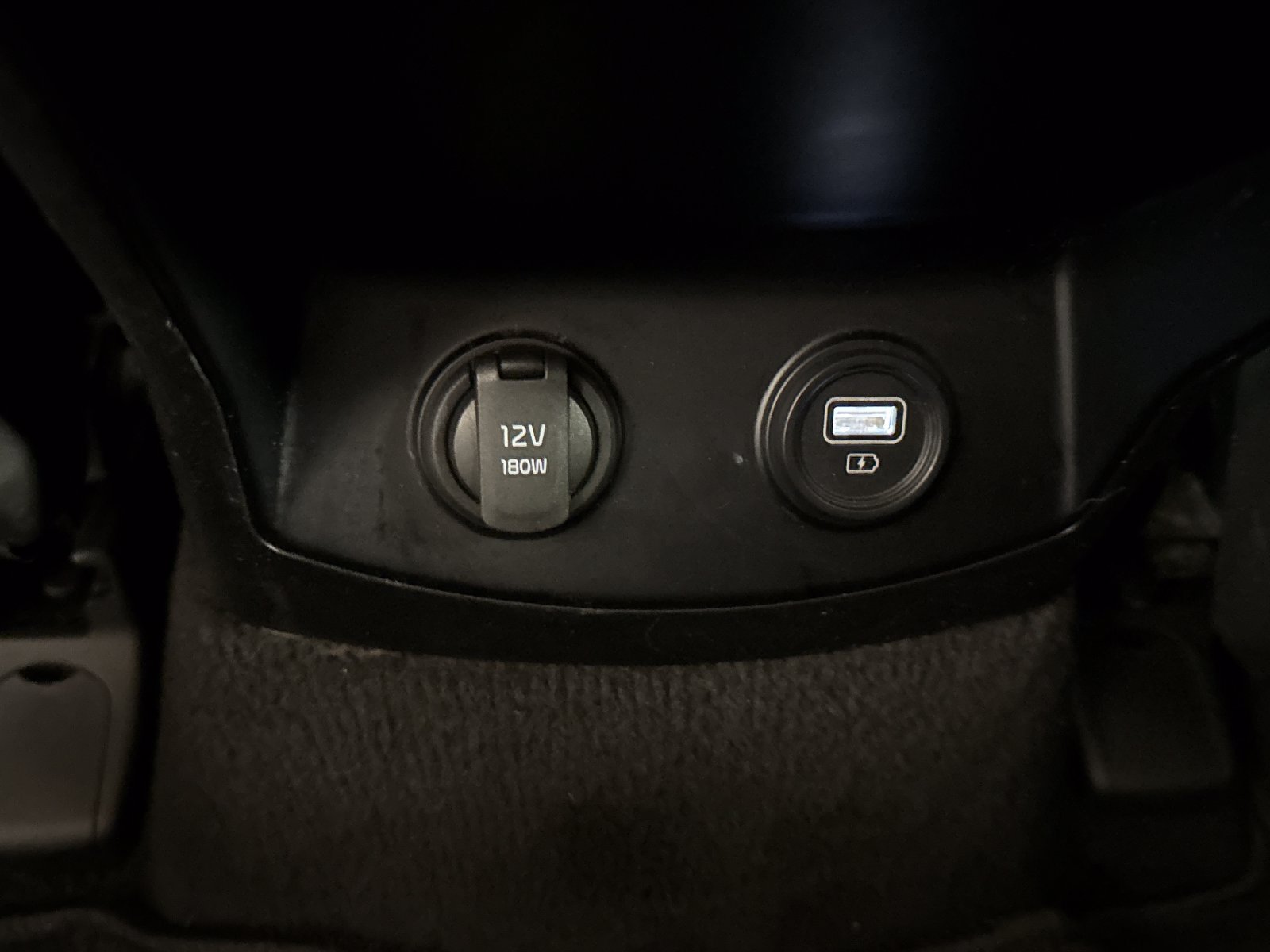 Used 2022 Kia Sorento LX FWD image 24