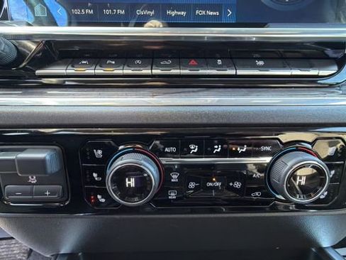 Used 2024 Chevrolet Silverado 1500 LTZ image 14