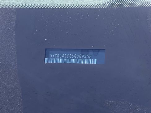 Certified 2025 Kia Sorento S w/ Panoramic Sunroof Package FWD image 30