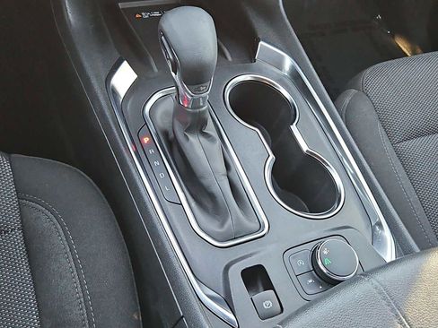 Used 2023 Chevrolet Traverse LT image 31