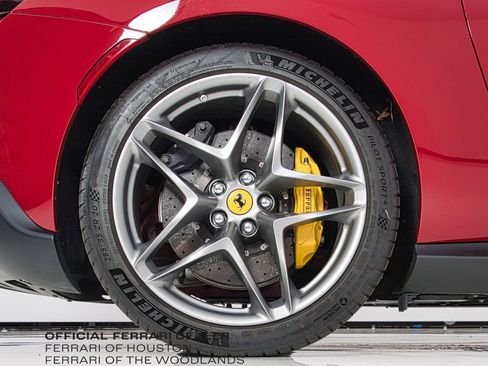 Used 2023 Ferrari Roma image 19
