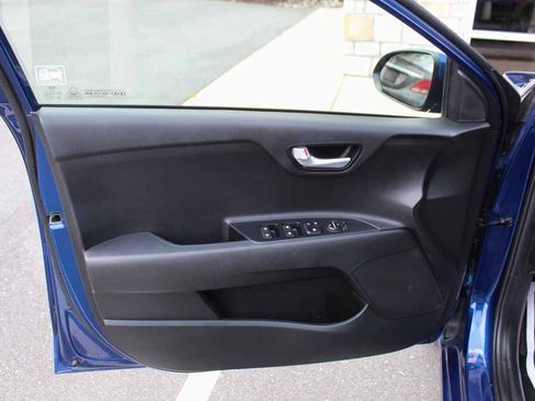 Used 2020 Kia Rio S FWD image 11