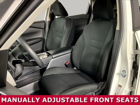 Used 2024 Nissan Rogue S image 21