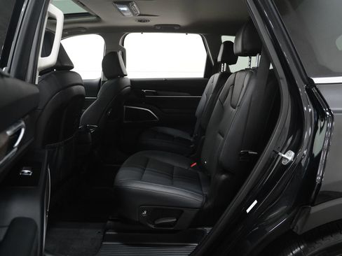 Used 2022 Kia Telluride EX w/ EX Premium Package image 15