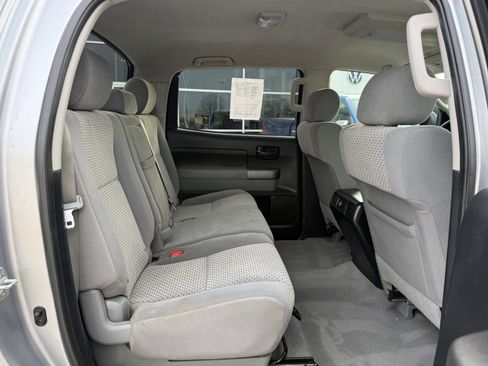 Used 2011 Toyota Tundra 4x4 CrewMax image 6