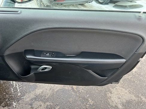 Used 2021 Dodge Challenger SXT image 38