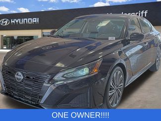 Used 2023 Nissan Altima 2.5 SL FWD video 1