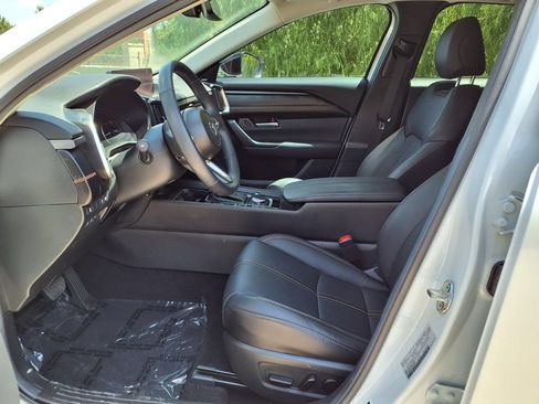 Used 2025 MAZDA CX-50 AWD 2.5 Hybrid w/ Weather Package image 13