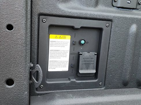 Used 2025 Ford F150 Raptor AWD/4WD image 15