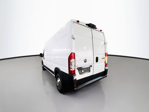Used 2025 RAM ProMaster 2500 w/ Convenience Group FWD image 8