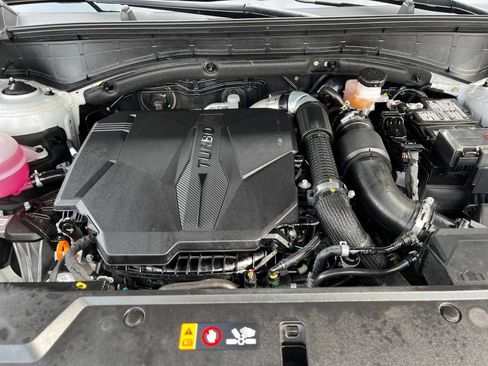 Used 2025 Hyundai Santa Fe SEL FWD image 35
