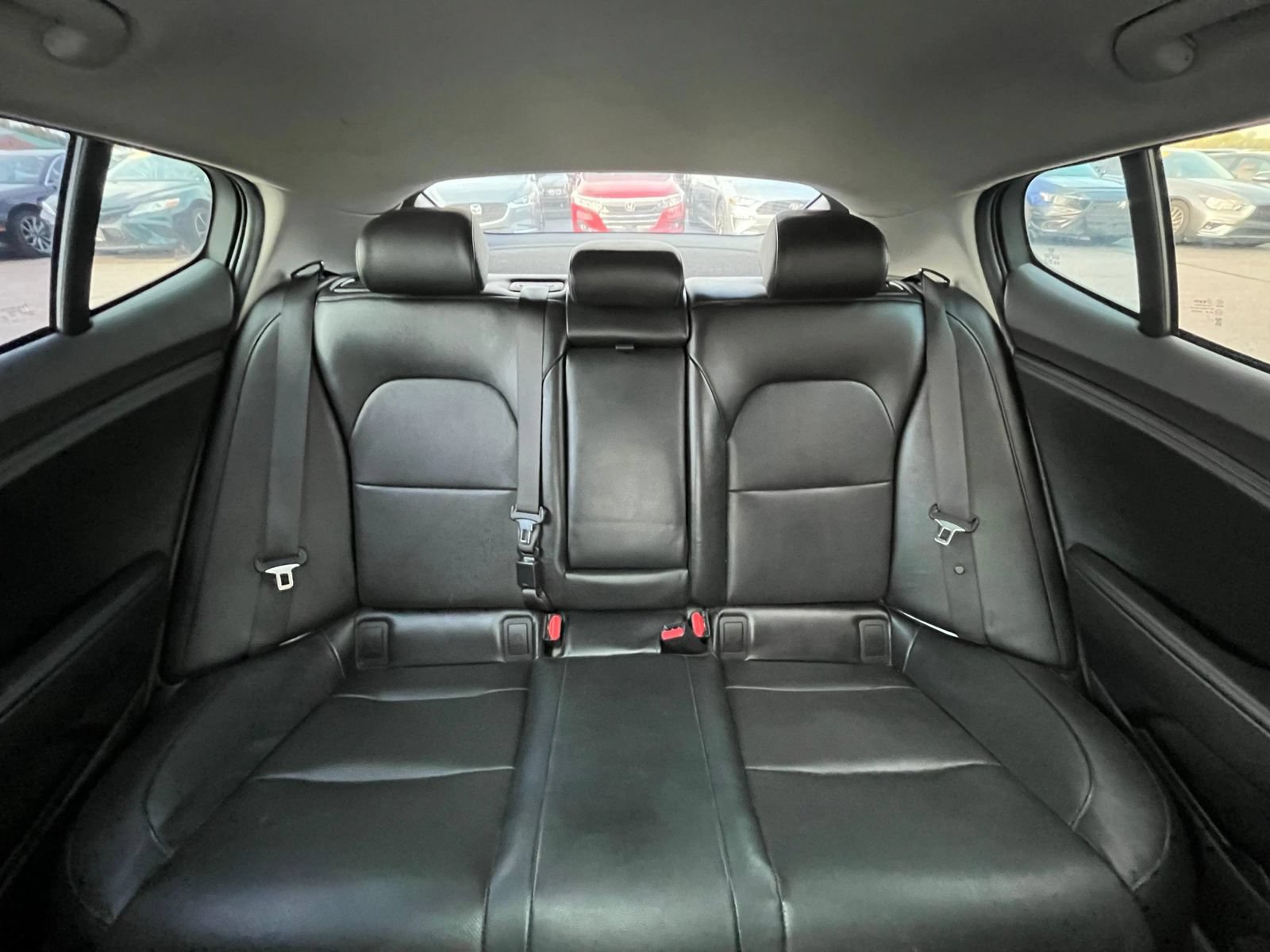 Used 2018 Kia Stinger Premium RWD image 39
