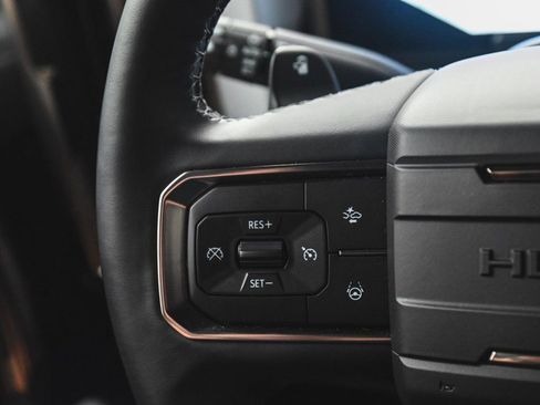 Used 2025 GMC Hummer EV 2X w/ Extreme Off-Road Package image 22