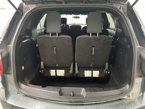 Used 2016 Ford Explorer XLT image 27