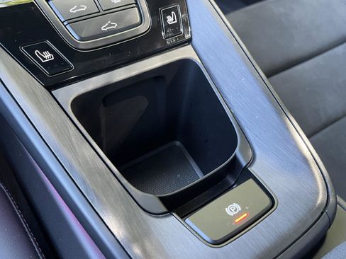 Used 2025 Porsche 911 Carrera 4 GTS image 33