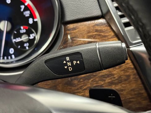 Used 2013 Mercedes-Benz ML 350 2WD image 29