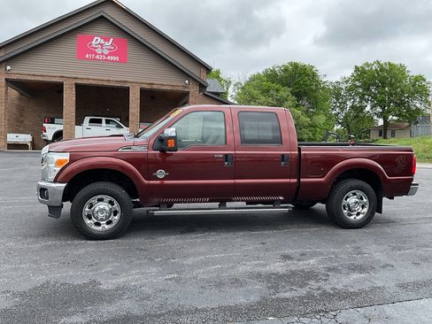 Used 2015 Ford F250 XLT w/ XLT Premium Package AWD/4WD image 2
