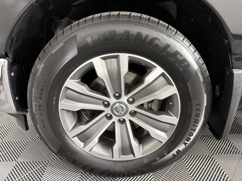 Used 2017 Nissan Titan SL RWD image 10