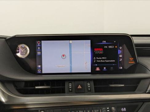 Used 2019 Lexus ES 300h w/ Premium Package FWD image 30