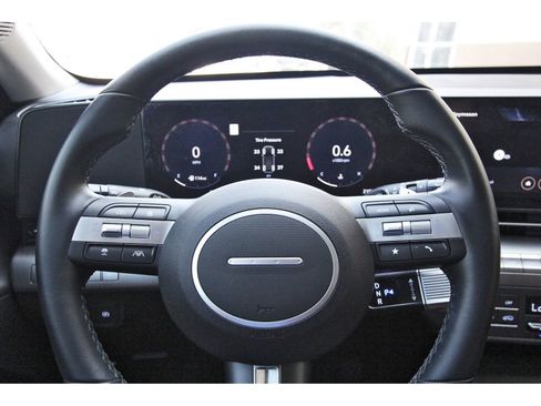 Used 2024 Hyundai Kona SEL w/ Convenience Package FWD image 15