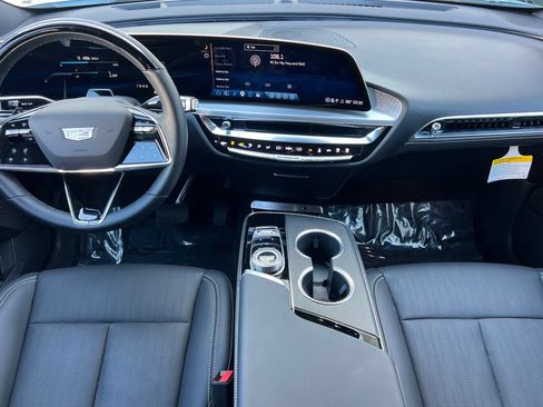 Used 2026 Cadillac Lyriq Sport w/ LPO, Floor Liner Package AWD/4WD image 14