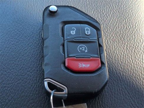 Certified 2021 Jeep Wrangler Unlimited Rubicon w/ Trailer Tow Package image 32