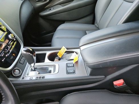 Used 2023 Nissan Murano SV w/ SV Midnight Edition Package image 18