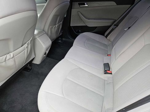 Used 2016 Hyundai Sonata SE image 26