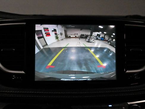 Used 2023 Chrysler Pacifica Touring-L w/ Uconnect Theater Family Group FWD image 54