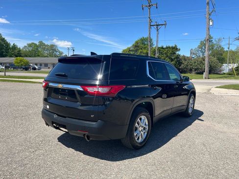 Used 2019 Chevrolet Traverse LT FWD image 5