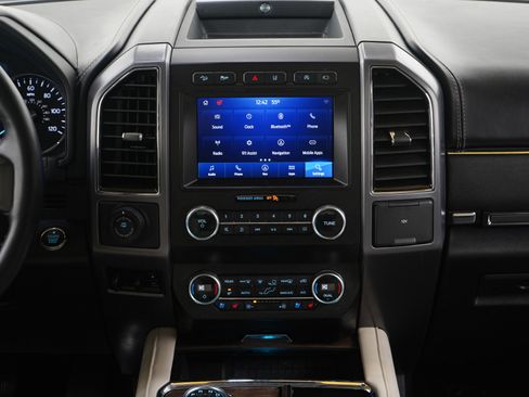 Used 2021 Ford Expedition Platinum image 20