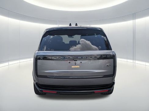 Used 2023 Land Rover Range Rover SE image 6