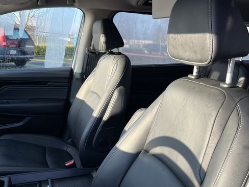 Used 2023 Honda Odyssey Touring image 21