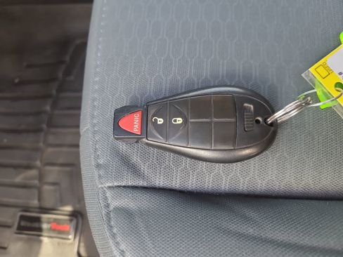 Used 2017 RAM 2500 Tradesman w/ Chrome Appearance Group image 28