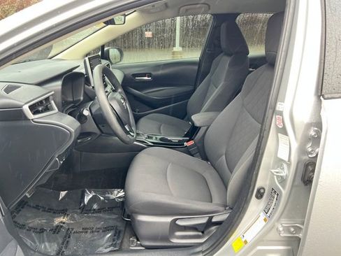 Used 2020 Toyota Corolla LE image 16