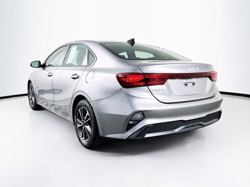 Used 2023 Kia Forte LXS w/ LXS Technology Package image 7